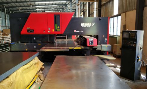 Laser Cutting Machine